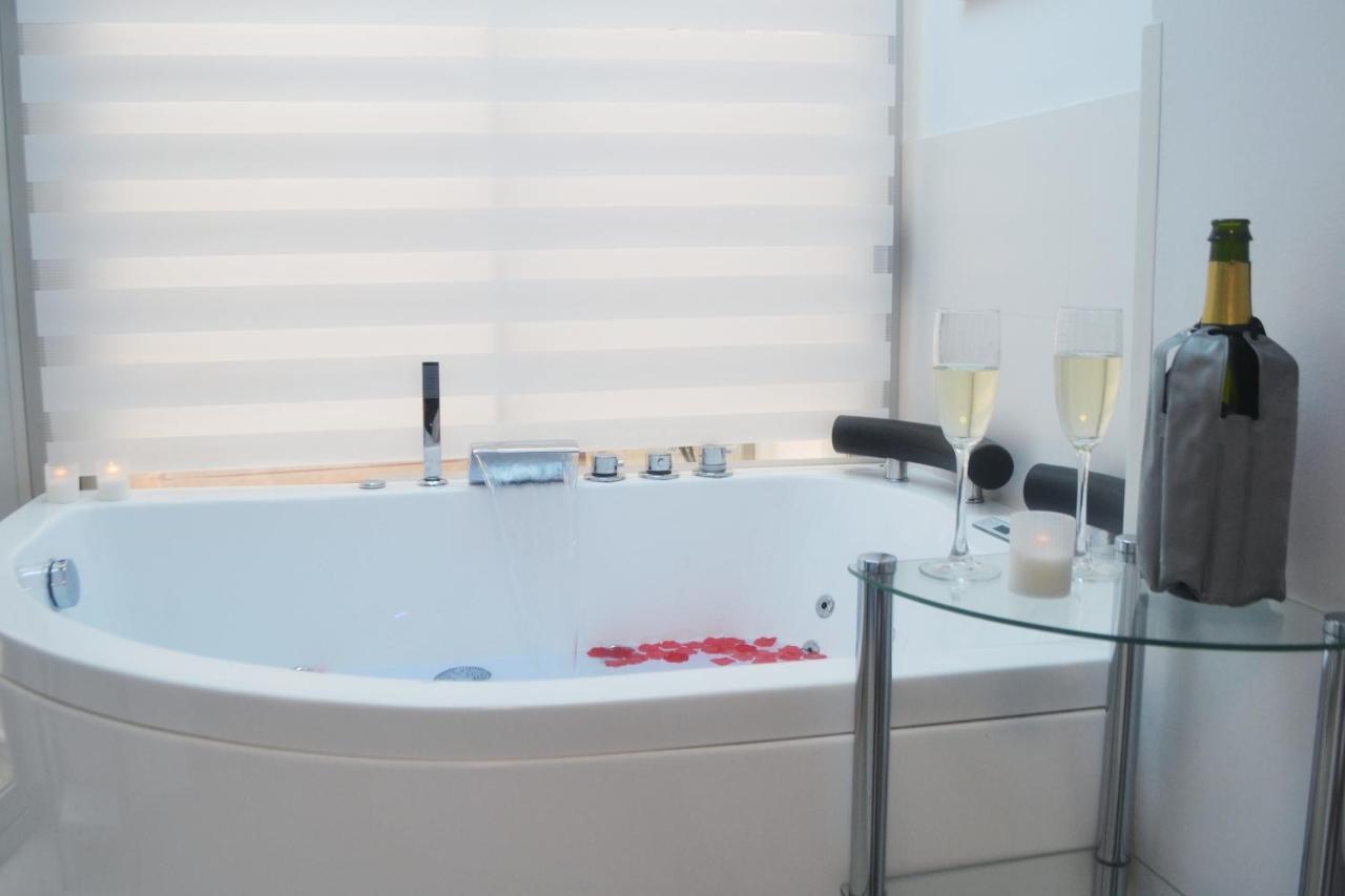 Blue Horizon Luxury Apartment Nerja Esterno foto