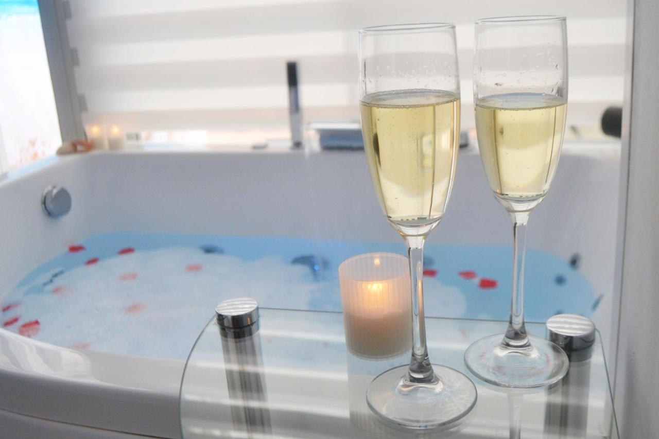 Blue Horizon Luxury Apartment Nerja Esterno foto