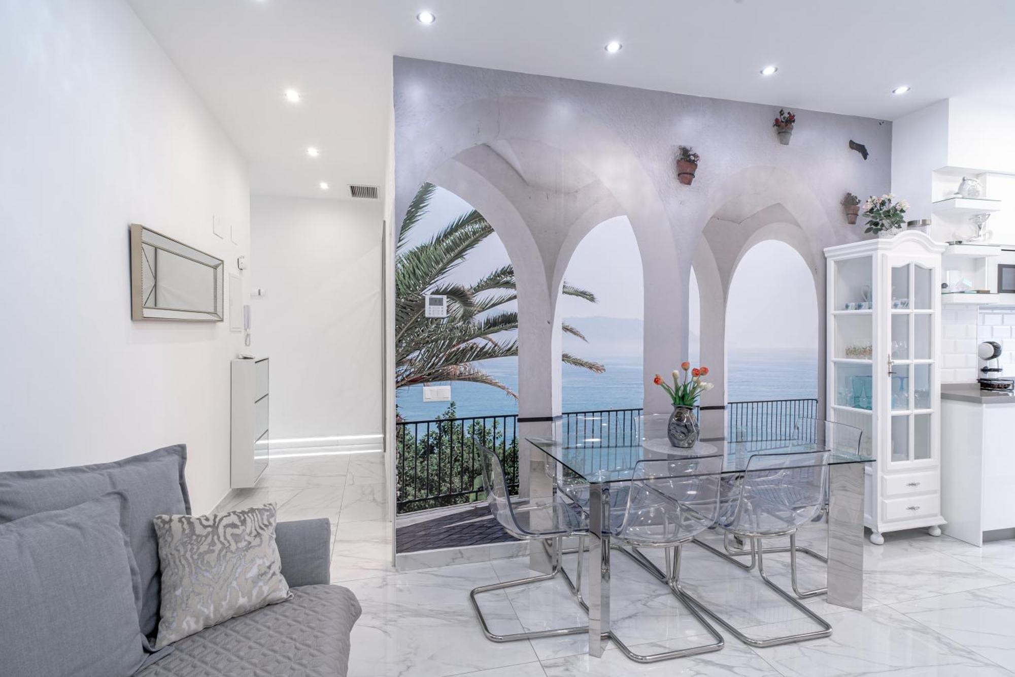 Blue Horizon Luxury Apartment Nerja Esterno foto